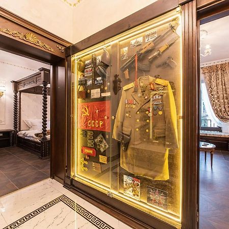 Private Museum Apartment With Antique Decor Bucharest Exterior photo